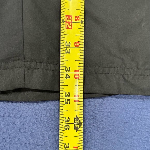 Nike Boys sweats size large, polyester, side pockets, open leg (non-elastic) - Picture 8 of 12